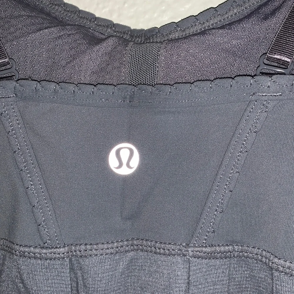 Lululemon Debut Tank Heathered Fossil / Fossil Size 6